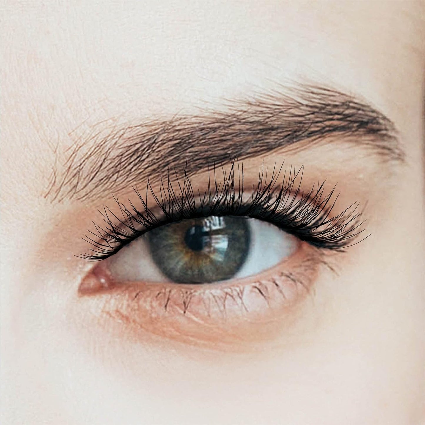 KISS Looks So Natural False Eyelashes Multipack, Lightweight & Comfortable, Tapered End Technology, Reusable, Cruelty-Free, Contact Lens Friendly, Style 'Shy', 5 Pairs Fake Eyelashes