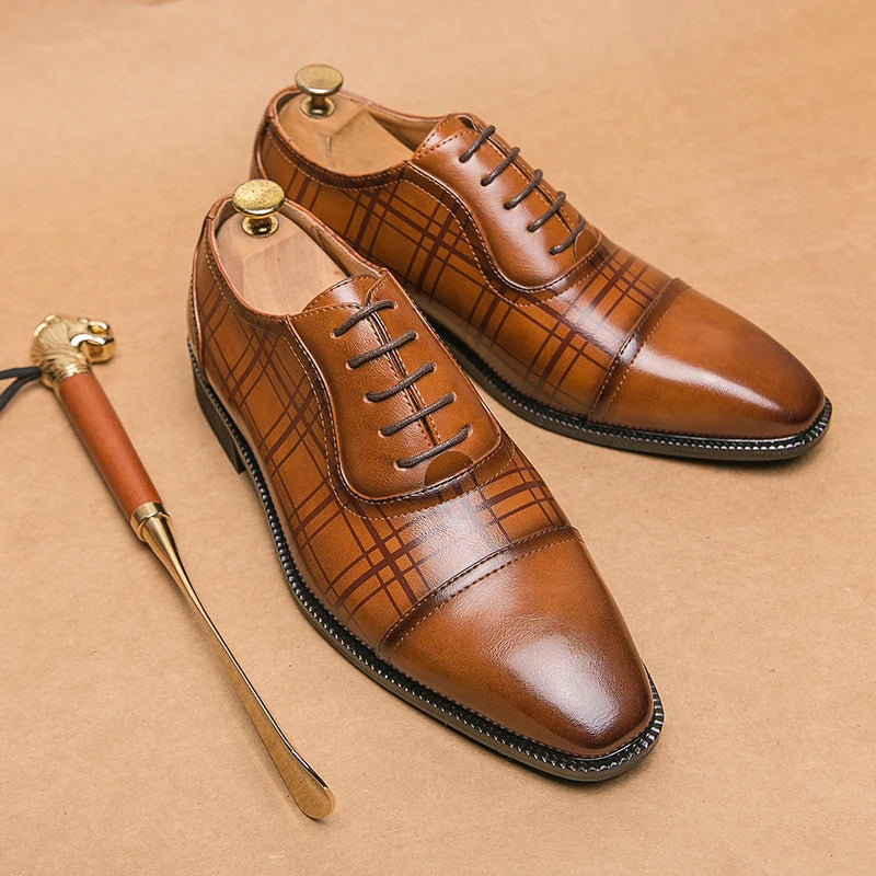 Hot Selling Men's Genuine Leather Shoes in Europe America Pointed Dress Shoes Groom's Wedding Shoes Men's Lace Up Suit Shoes