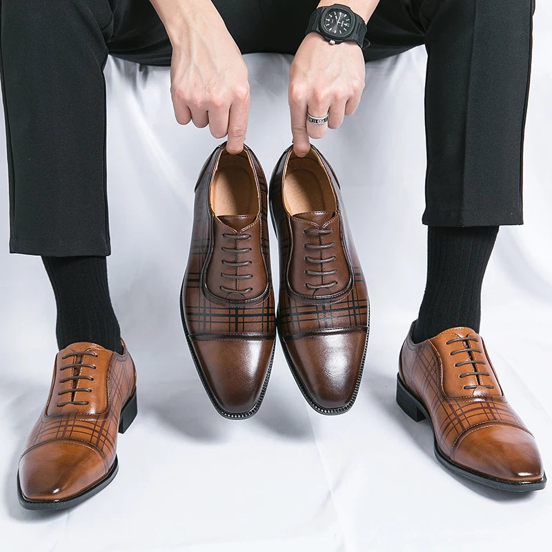 Hot Selling Men's Genuine Leather Shoes in Europe America Pointed Dress Shoes Groom's Wedding Shoes Men's Lace Up Suit Shoes