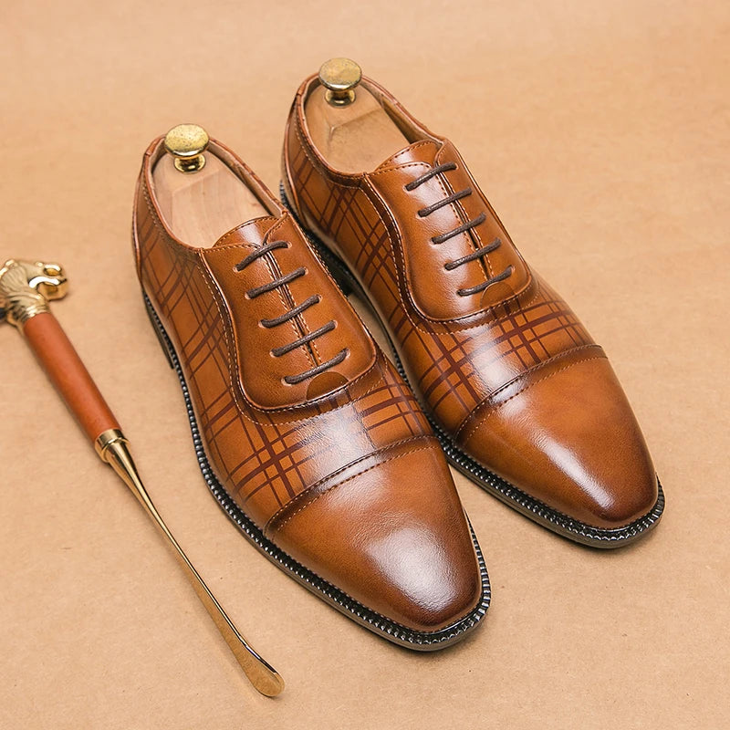 Hot Selling Men's Genuine Leather Shoes in Europe America Pointed Dress Shoes Groom's Wedding Shoes Men's Lace Up Suit Shoes