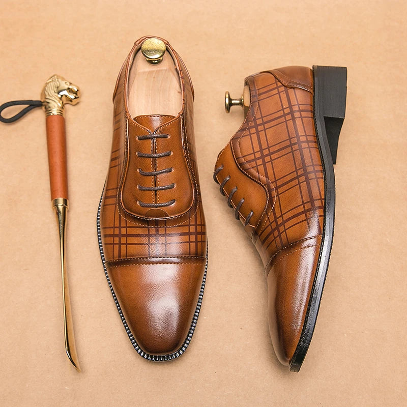 Hot Selling Men's Genuine Leather Shoes in Europe America Pointed Dress Shoes Groom's Wedding Shoes Men's Lace Up Suit Shoes