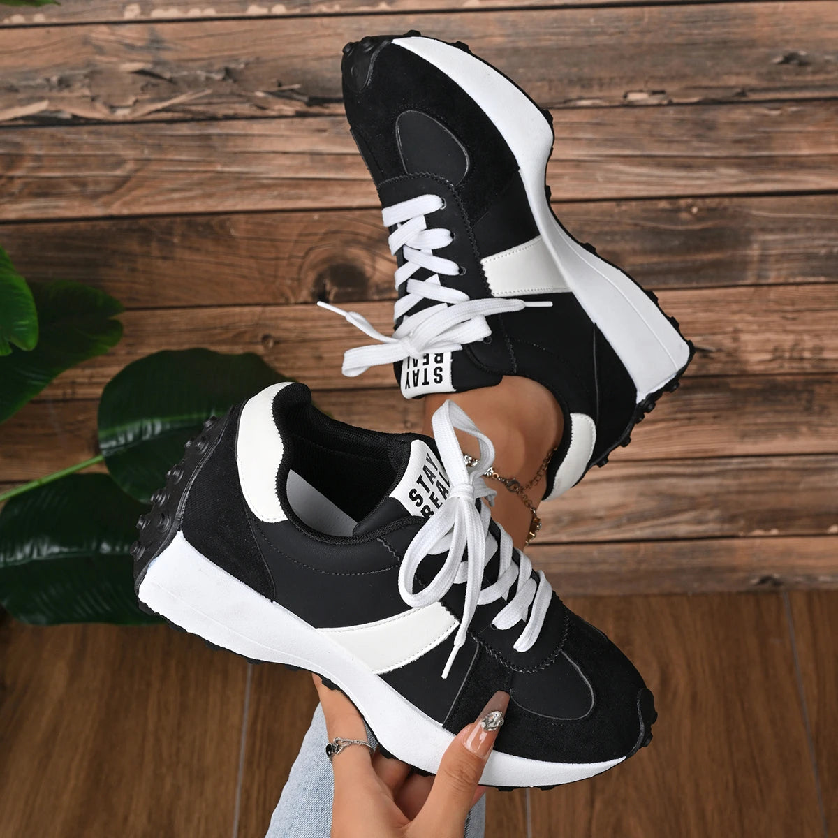 Women's High-Quality Thick-Soled Running Sneakers – Casual Luxury Lace-Up Sneakers