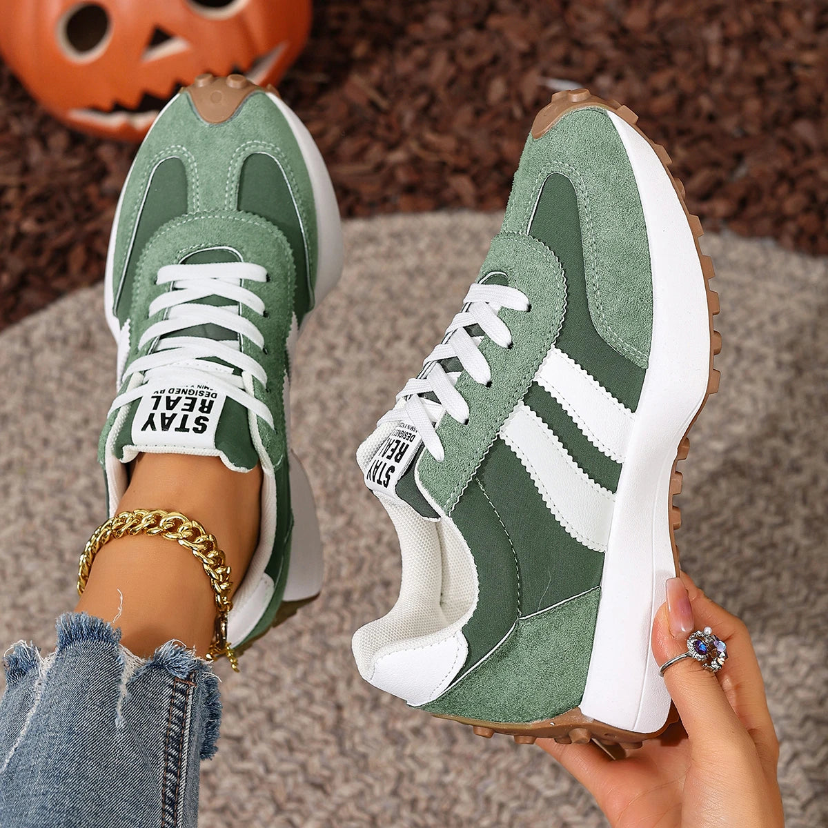 Women's Retro Casual Sneakers – Fashionable Round Toe Flat Sports Shoes for Spring & Autumn