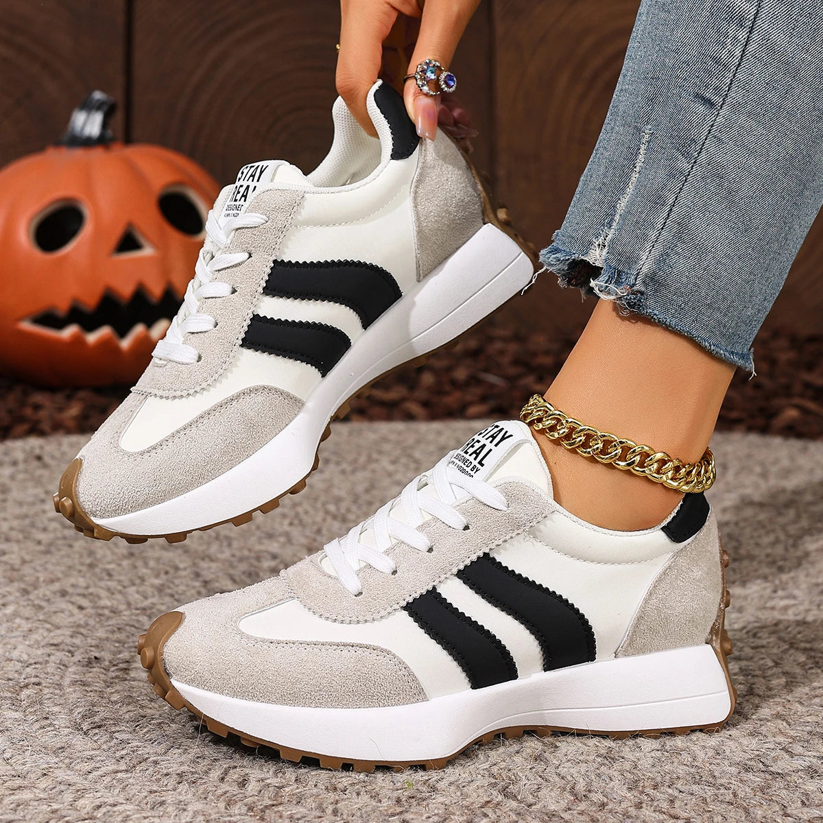 Women's Retro Casual Sneakers – Fashionable Round Toe Flat Sports Shoes for Spring & Autumn