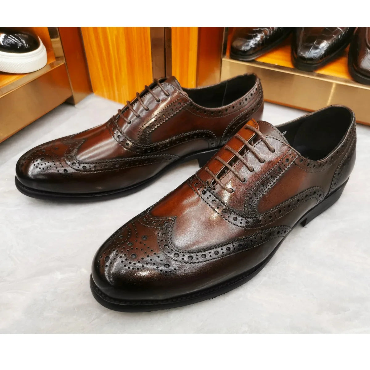 Luxury Men's Dress Shoes Genuine Leather Brogue Wingtip Toe Oxford Black Brown Lace-Up Business Wedding Formal Men Shoes