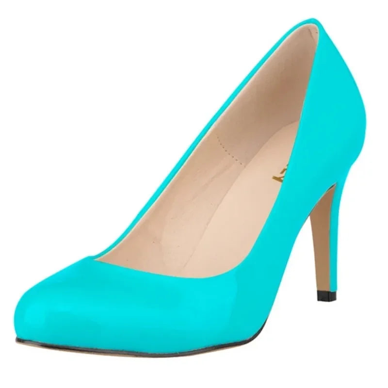 Classic Women’s Pumps: Elegant Mid-Heel Shoes with Round Toes.