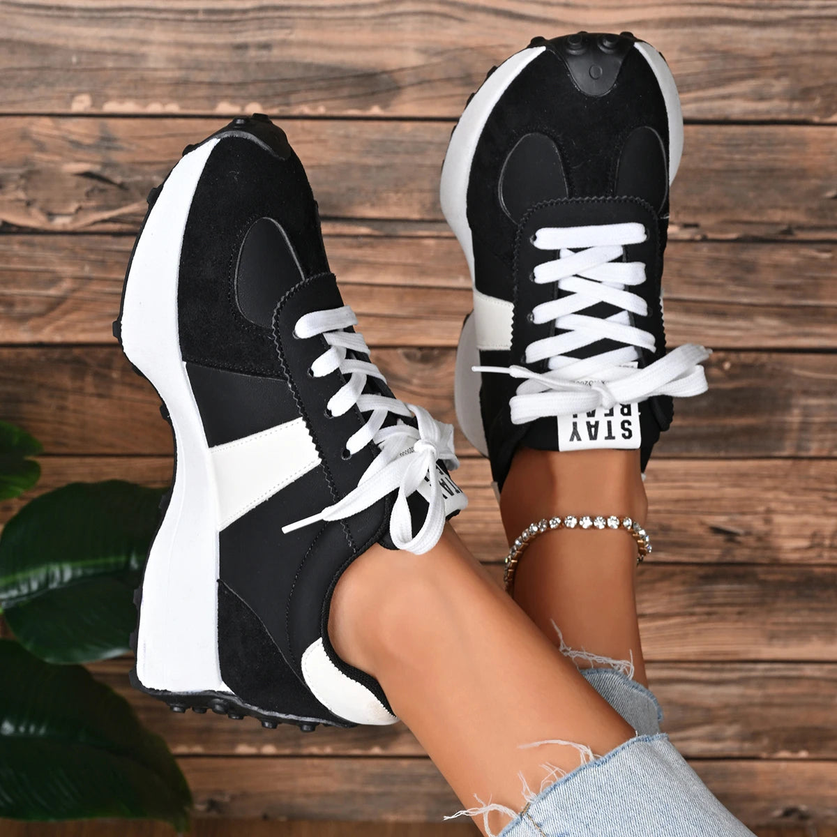 Women's High-Quality Thick-Soled Running Sneakers – Casual Luxury Lace-Up Sneakers