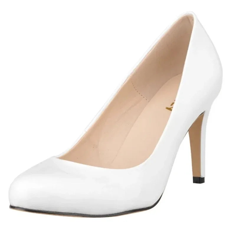 Classic Women’s Pumps: Elegant Mid-Heel Shoes with Round Toes.